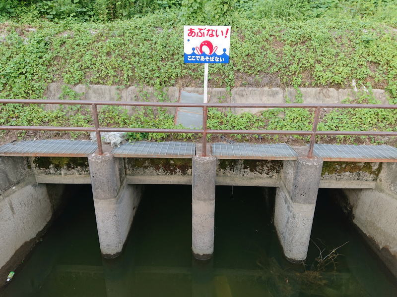 塗装前の拭き取り